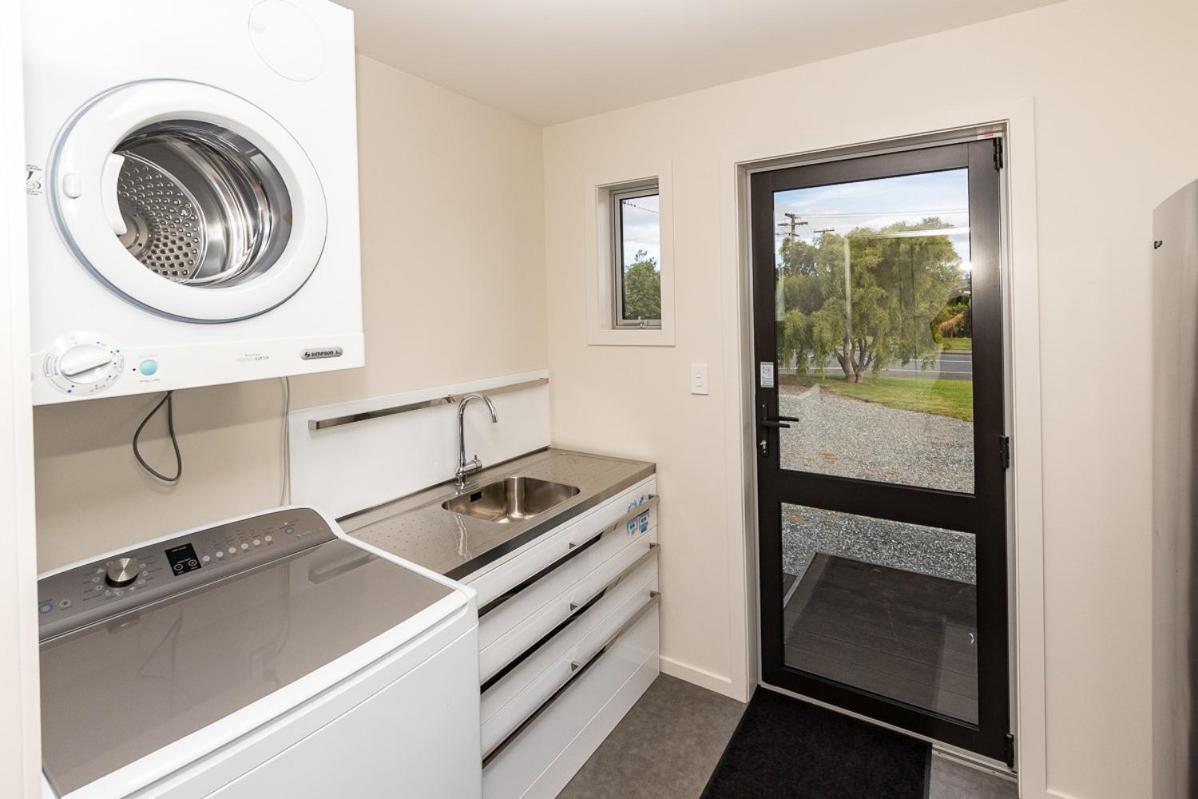 Poppa Pete'S - Te Anau Holiday Home Экстерьер фото