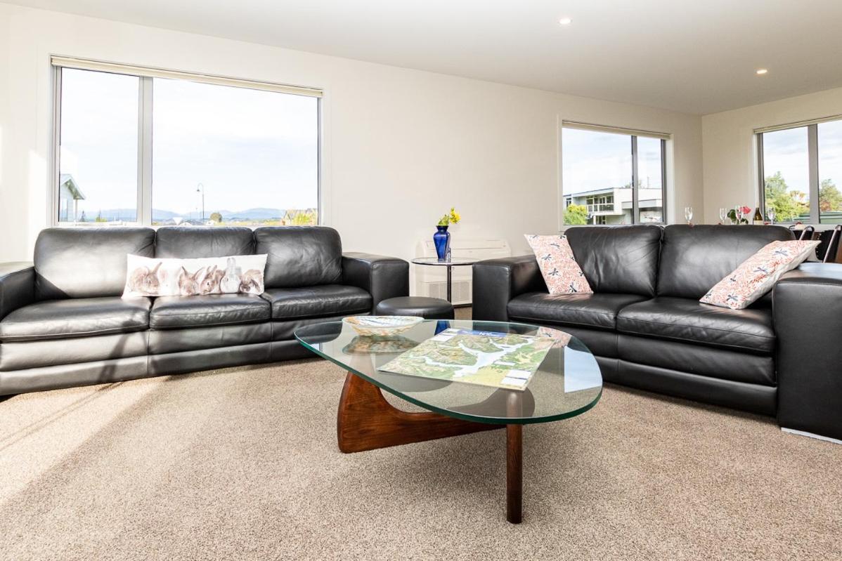 Poppa Pete'S - Te Anau Holiday Home Экстерьер фото